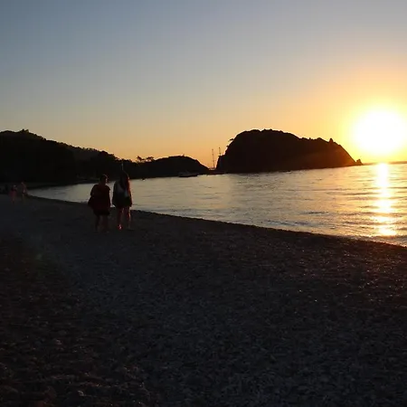 Semesterpark Armira 3*